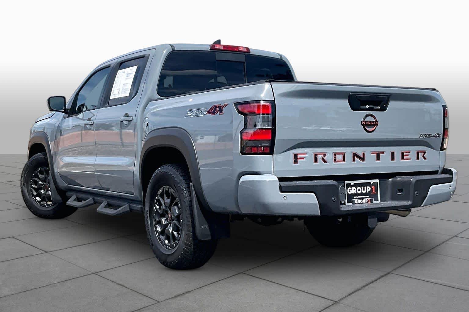 Used 2023 Boulder Gray Pearl Nissan PRO-4X image 11
