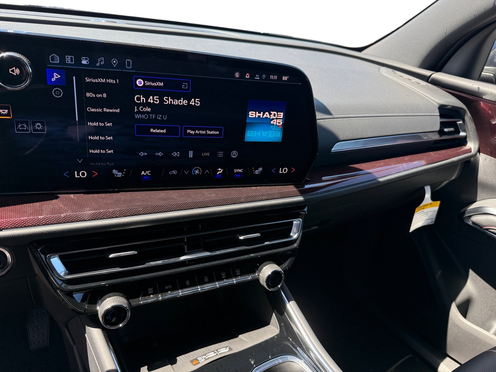 2026 Chevrolet Traverse Z71 - Photo 12
