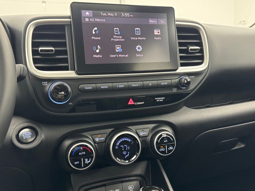 Used 2025 Lunar White Hyundai SEL image 22