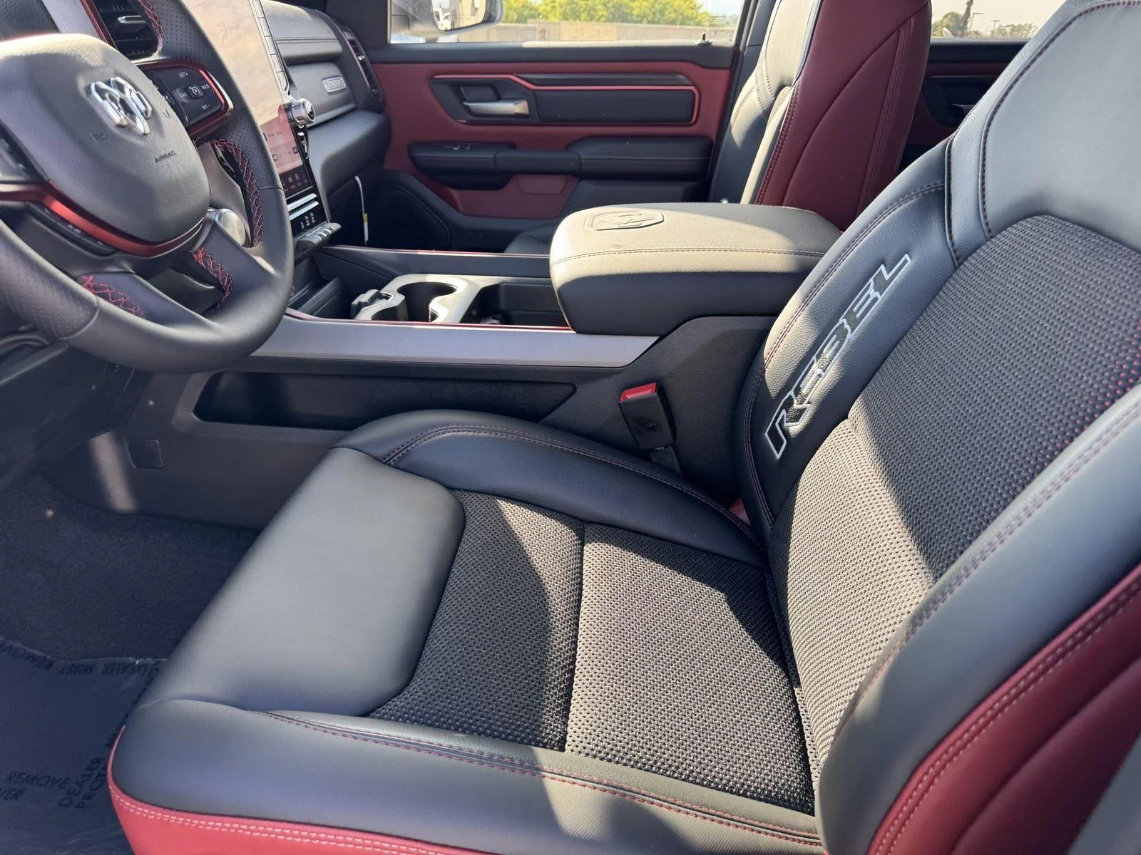 2026 RAM 1500 Rebel - Photo 14