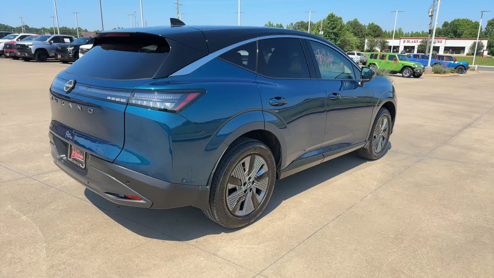 Used 2025 Aurora Blue Pearl Metallic/Super Black Nissan SL image 9