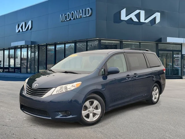 2012 Toyota Sienna LE