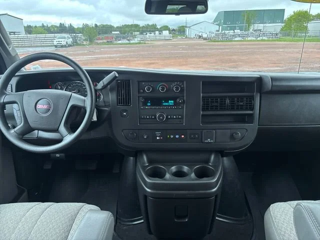 Used 2025 Onyx Black GMC LT image 15