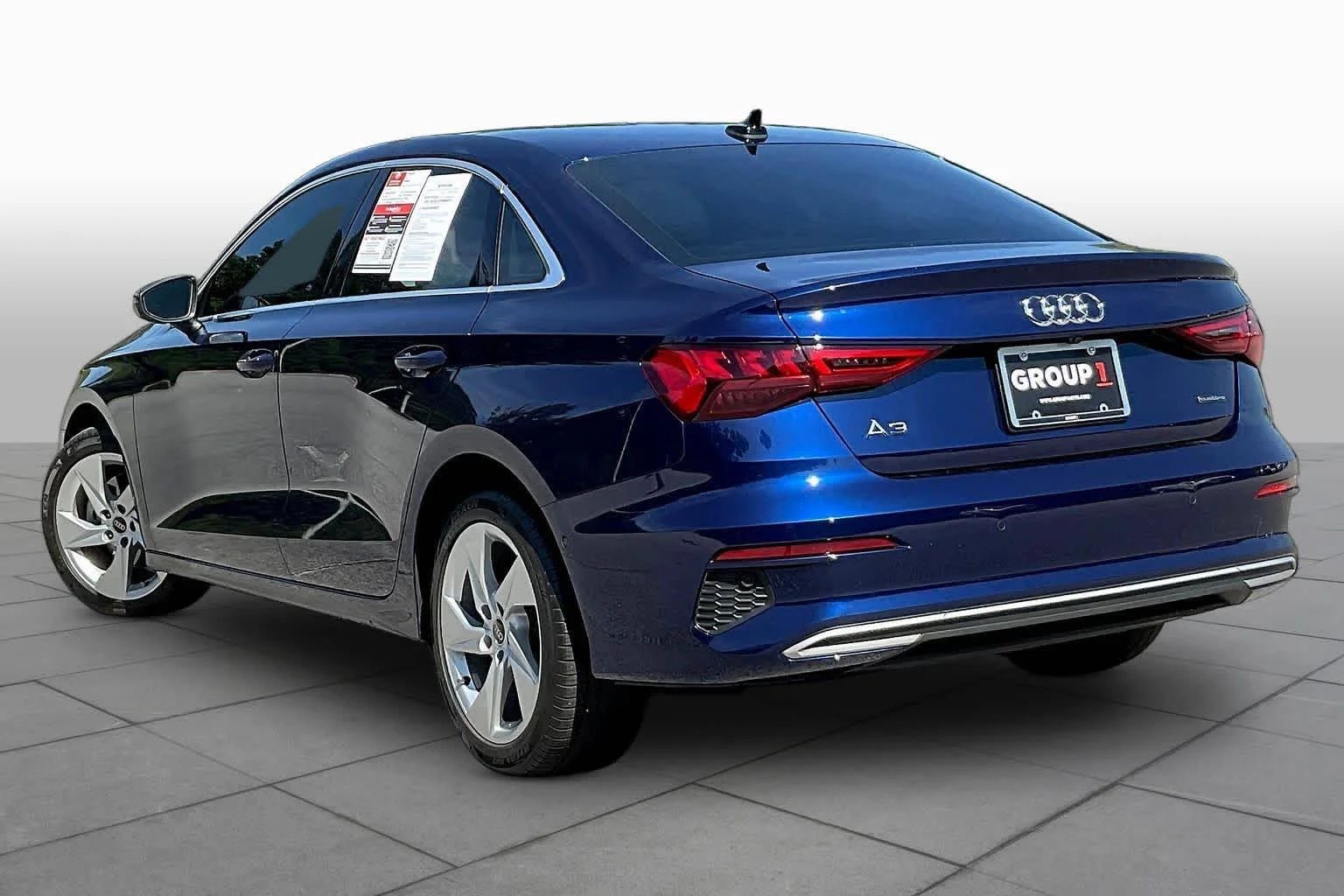 Used 2023 Navarra Blue Metallic Audi Premium image 23