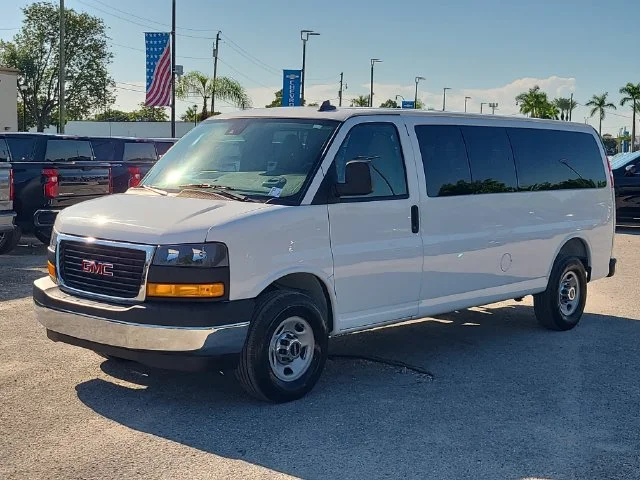 2025 GMC Savana Passenger