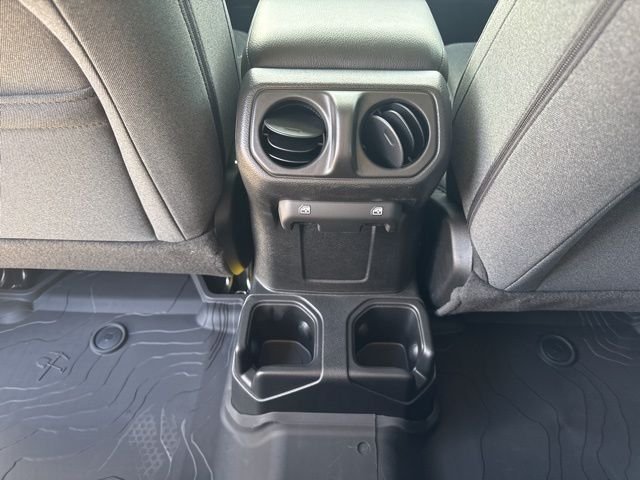 2025 Jeep Wrangler 4-Door Willys - Photo 12