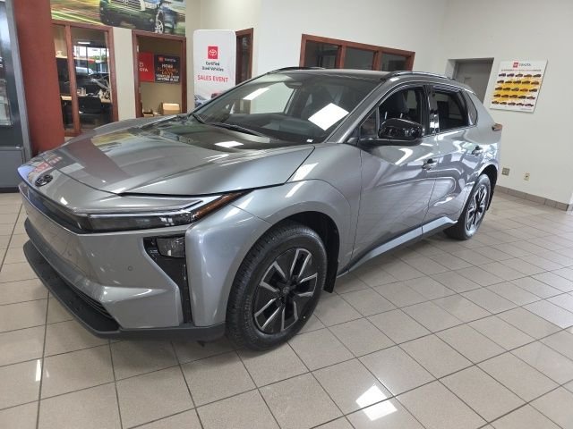 New 2026 Heavy Metal <sup>1</sup> Toyota  XLE image 3