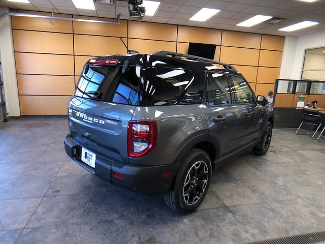 New 2026 Carbonized Gray Metallic Ford Outer Banks® image 7