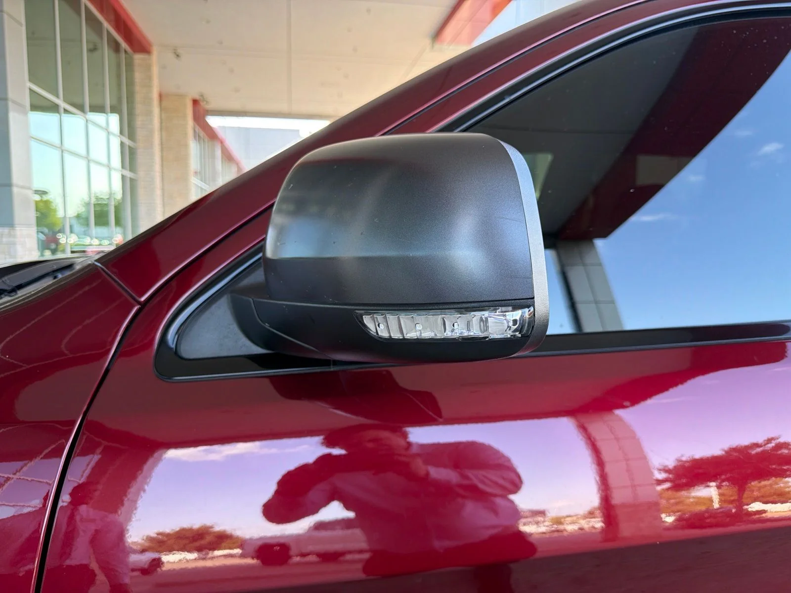 Used 2021 Red Jeep Limited image 4