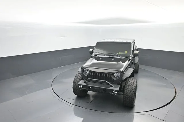 Certified Used 2021 Black Clearcoat Jeep Sport image 29