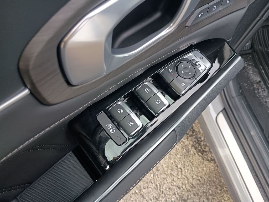New 2026 Wolf Gray Kia X-Line SX Prestige AWD image 19