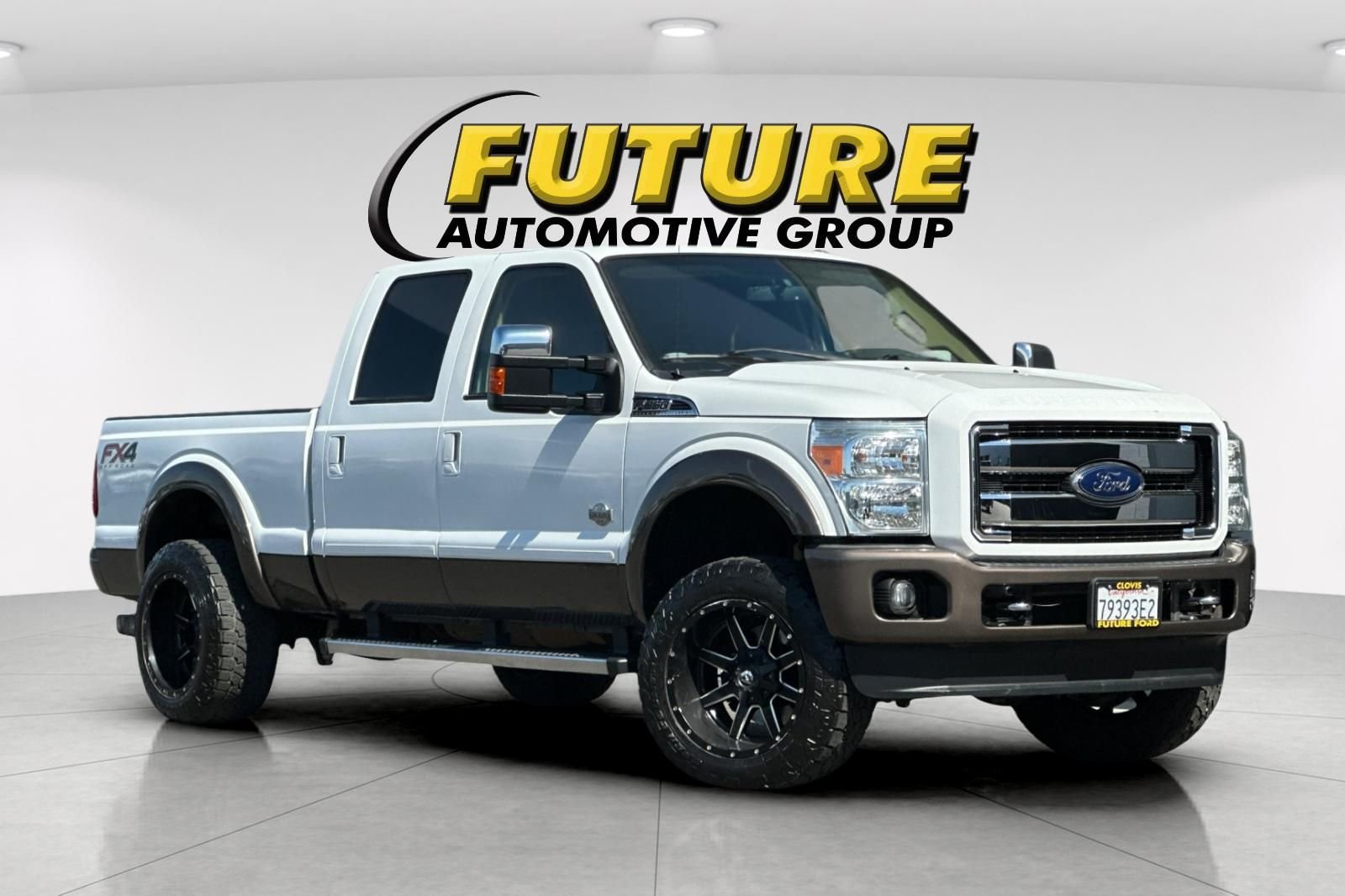Used 2016 White Ford King Ranch image 1