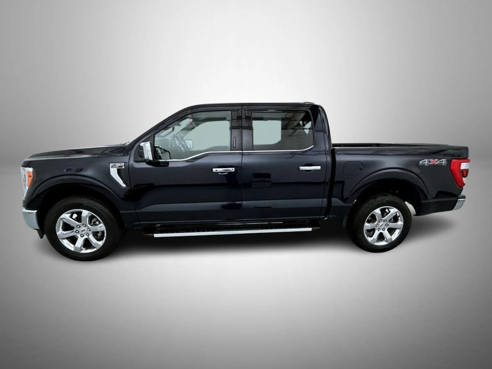 Used 2023 Blue Ford Lariat image 8