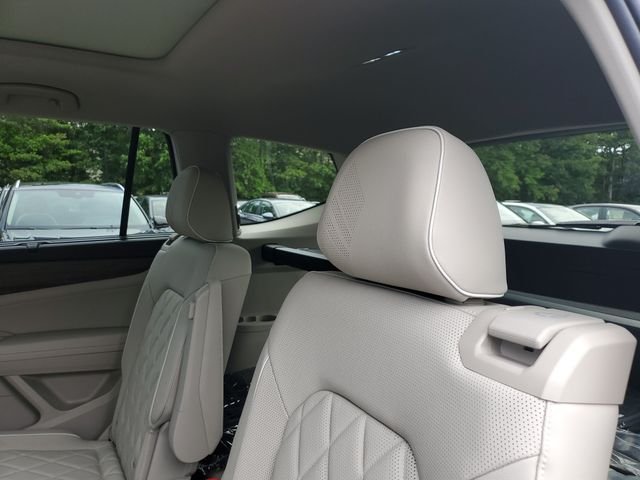 New 2026 White Volkswagen 2.0T SEL Premium R-Line image 9