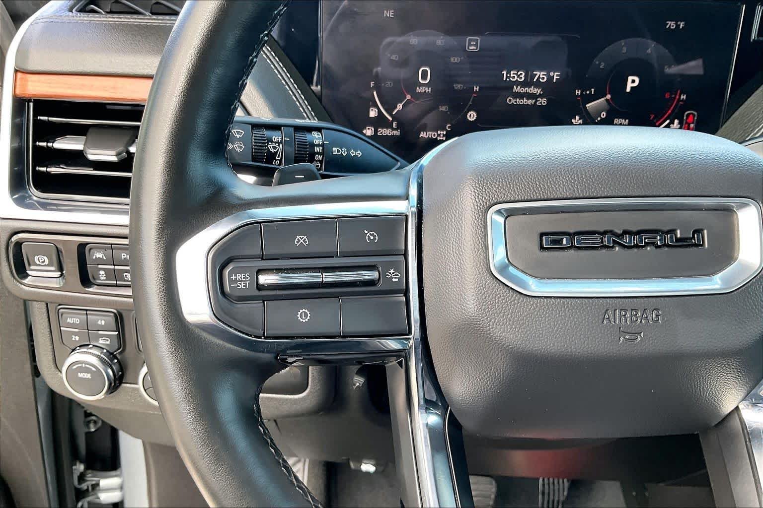 Used 2025 Sterling Metallic GMC Denali image 22