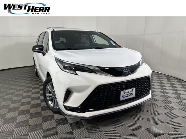 2021 Toyota Sienna XSE