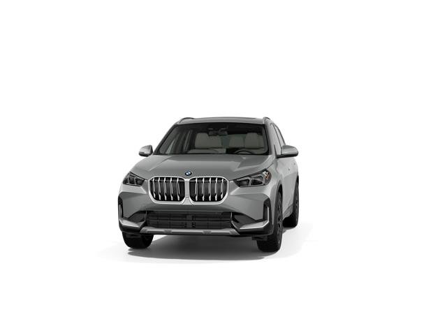 New 2027 Space Silver Metallic BMW  image 3