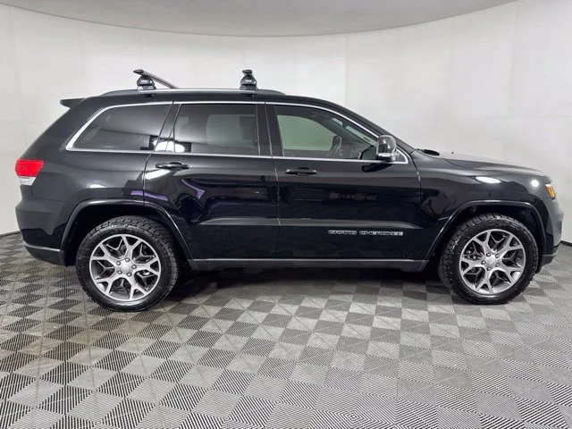 Certified Used 2018 Diamond Black Jeep Limited image 2