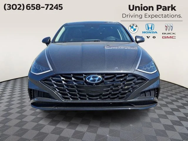 Used 2022 Gray Hyundai Limited image 2