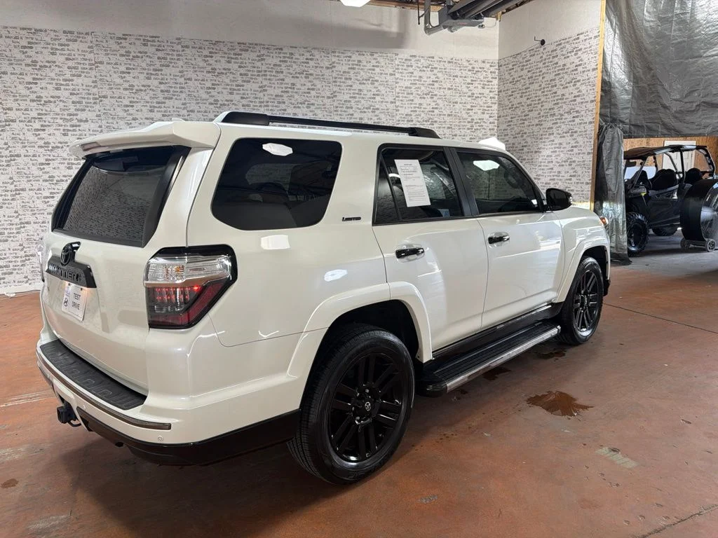 Used 2021 Blizzard Pearl Toyota Nightshade image 7
