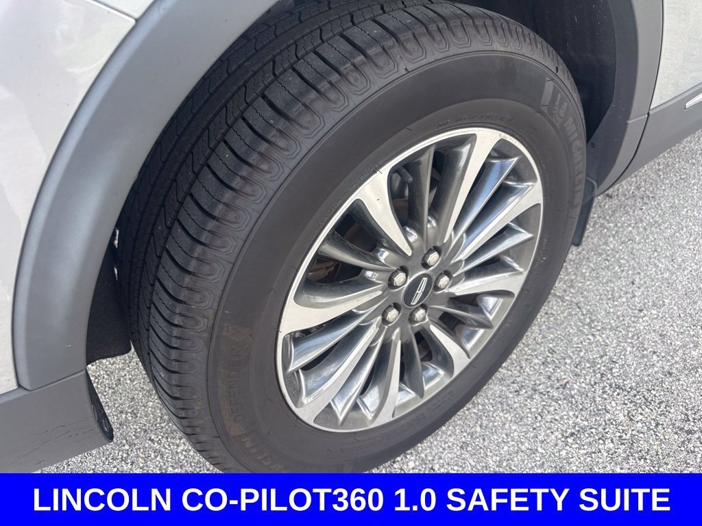 Used 2023 Silver Lincoln Standard image 7