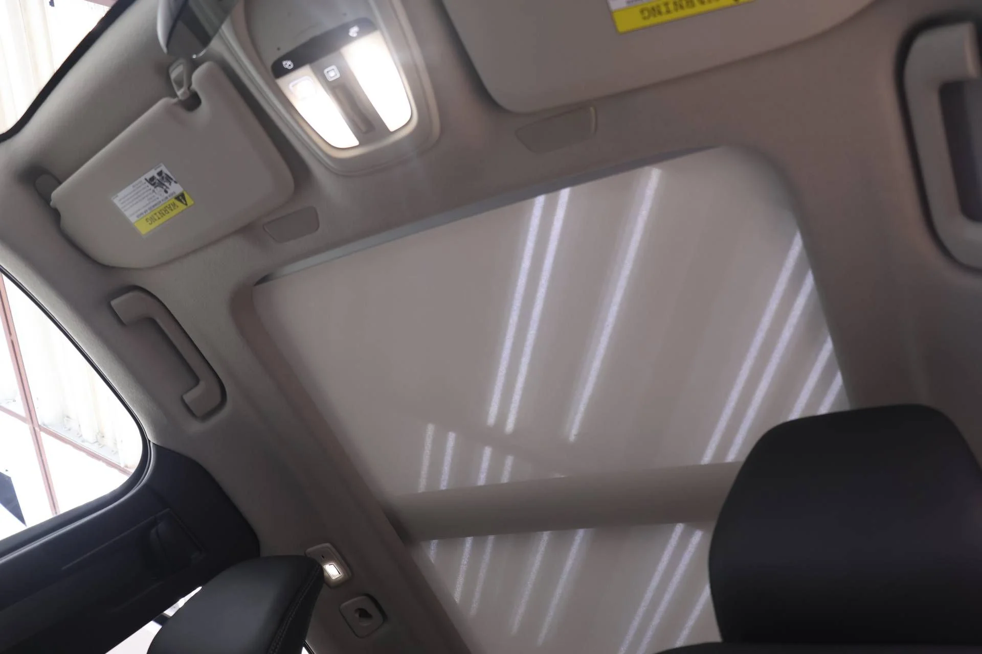 New 2026 White Volvo B5 Plus image 21