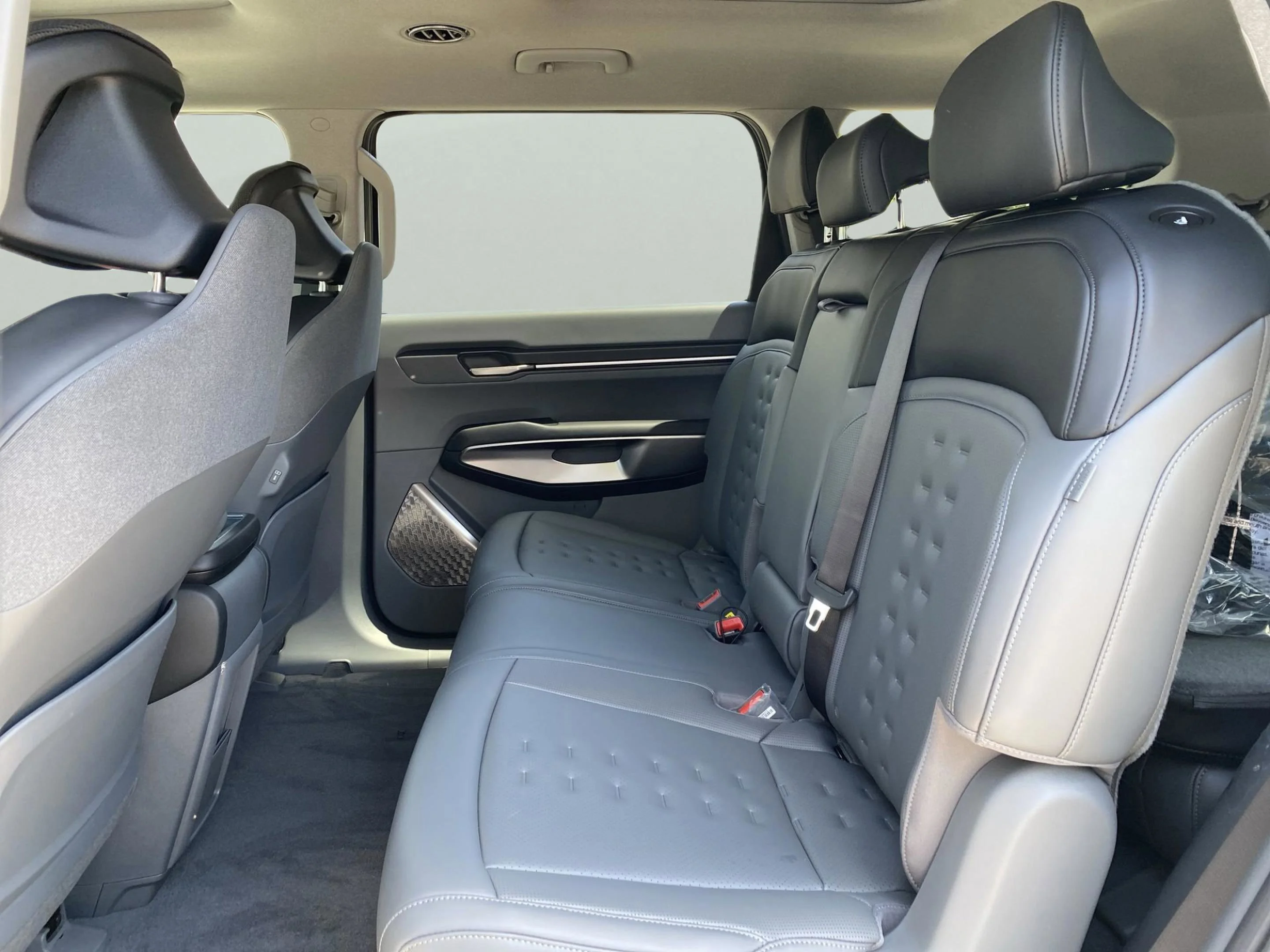 2026 Kia EV9 Wind - Photo 15