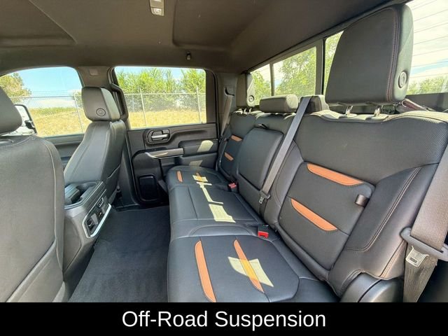 Used 2023  GMC AT4 image 30