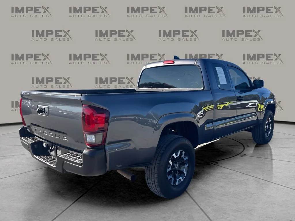 Used 2022 Gray Toyota SR image 5