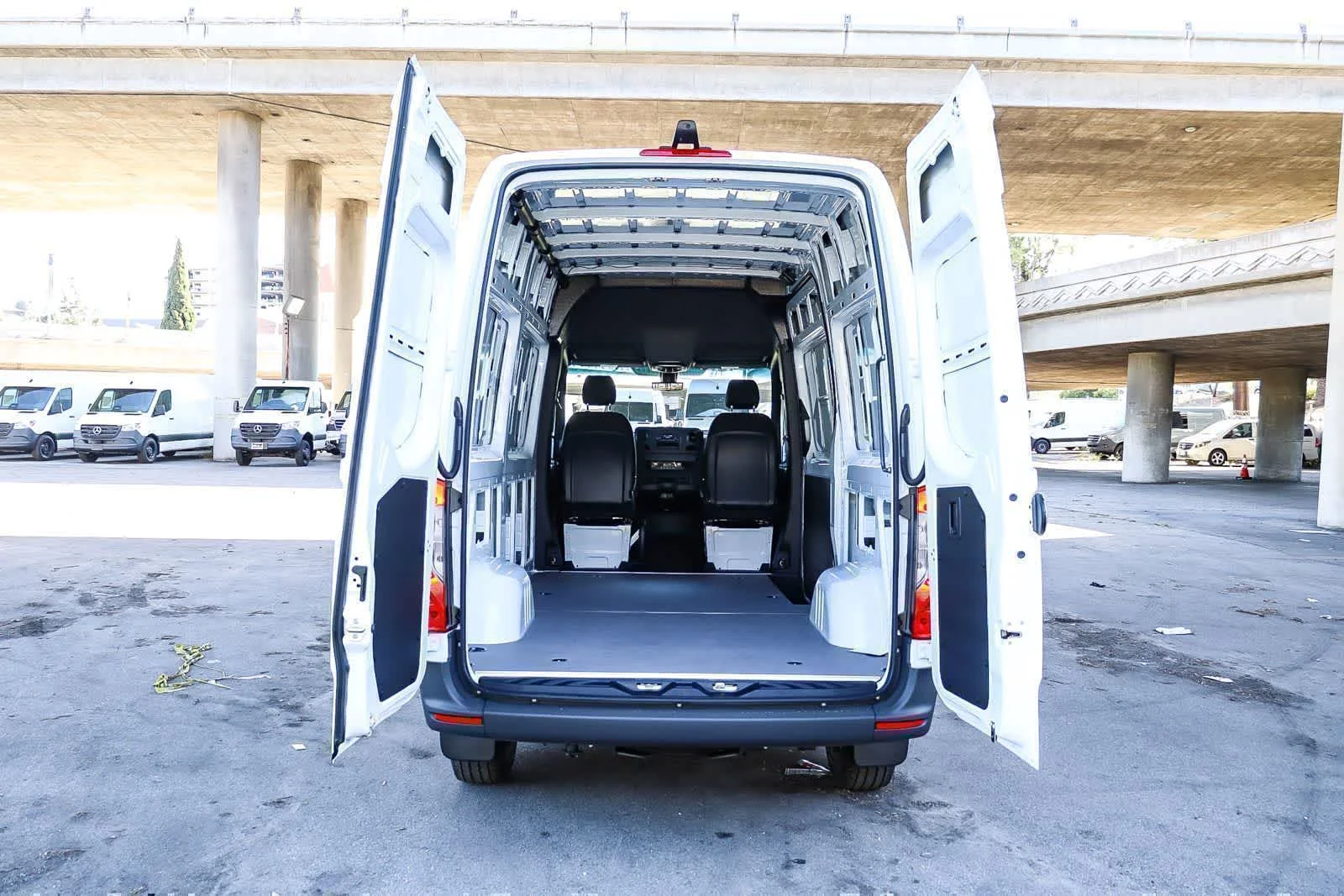 New 2026 Arctic White Mercedes-Benz Cargo 144WB High Roof RWD 2.0L I4 Diesel Turbo SO image 32