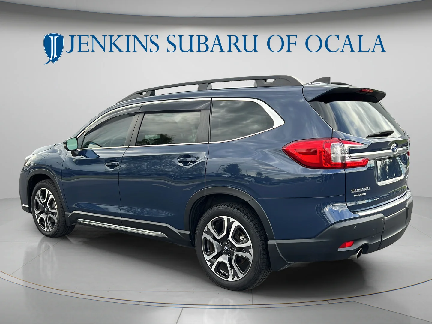 Used 2023 Cosmic Blue Pearl Subaru Limited image 5
