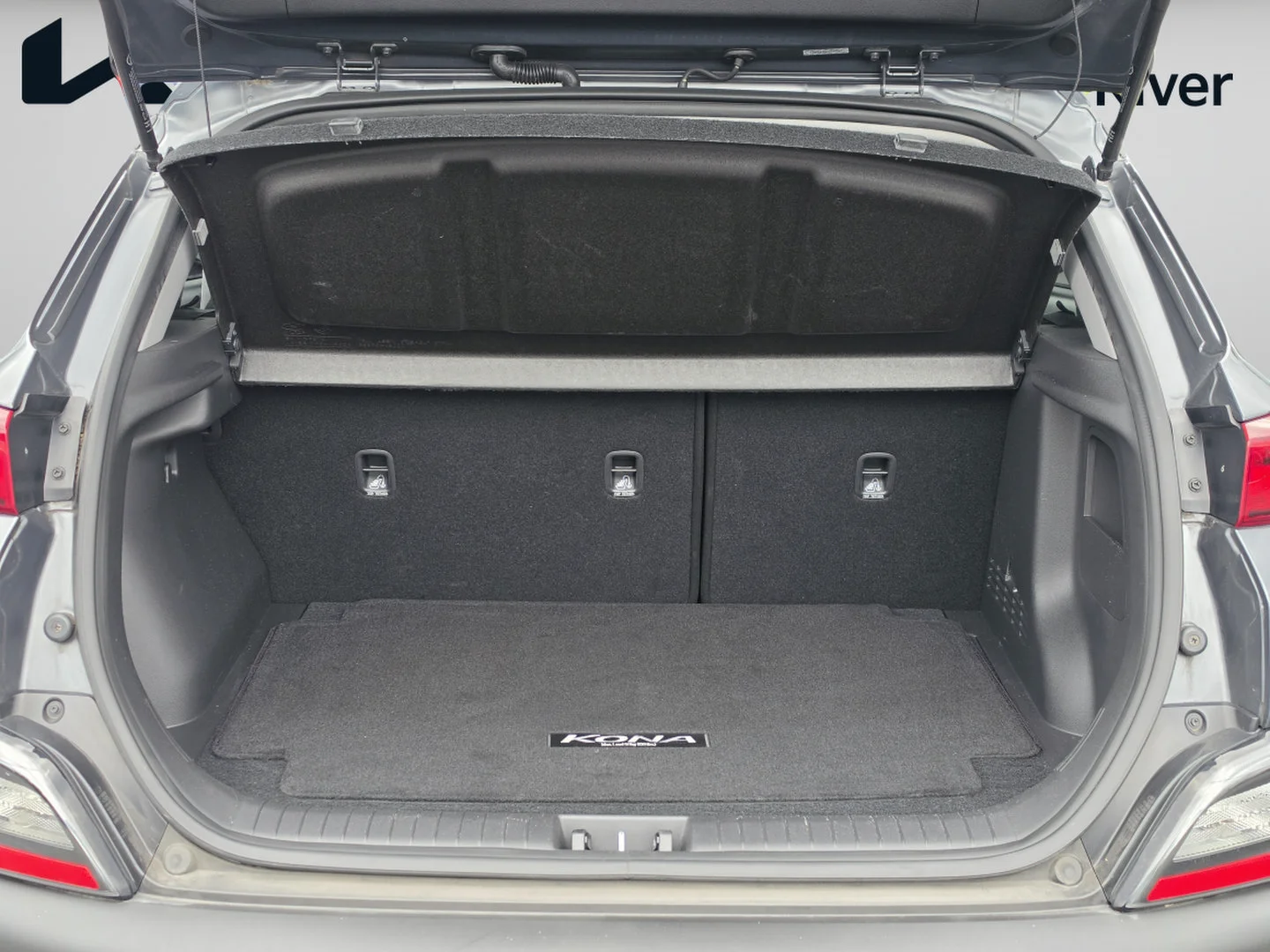 Used 2022 Thunder Gray Hyundai SEL image 15