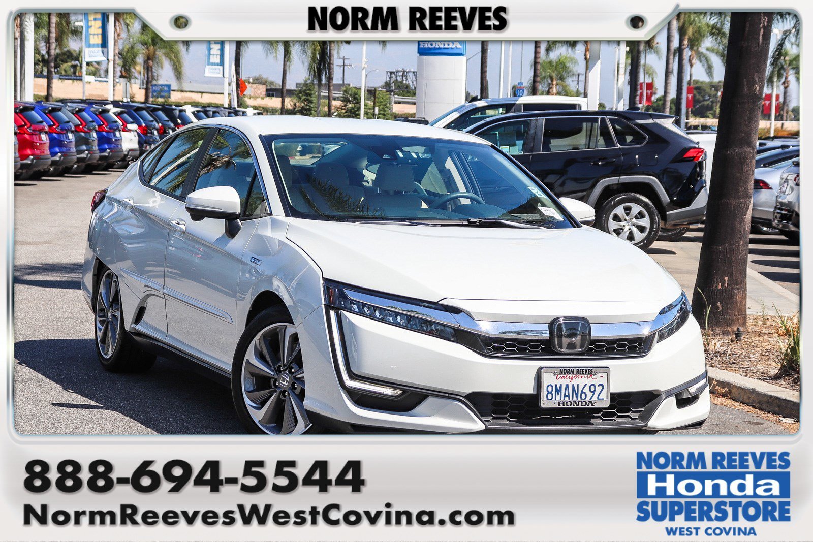 Used 2019 Platinum White Honda Base image 1