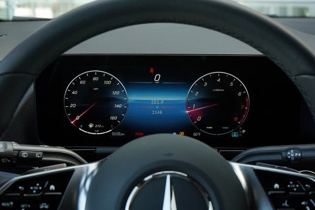 Used 2026  Mercedes-Benz GLA 250 image 18