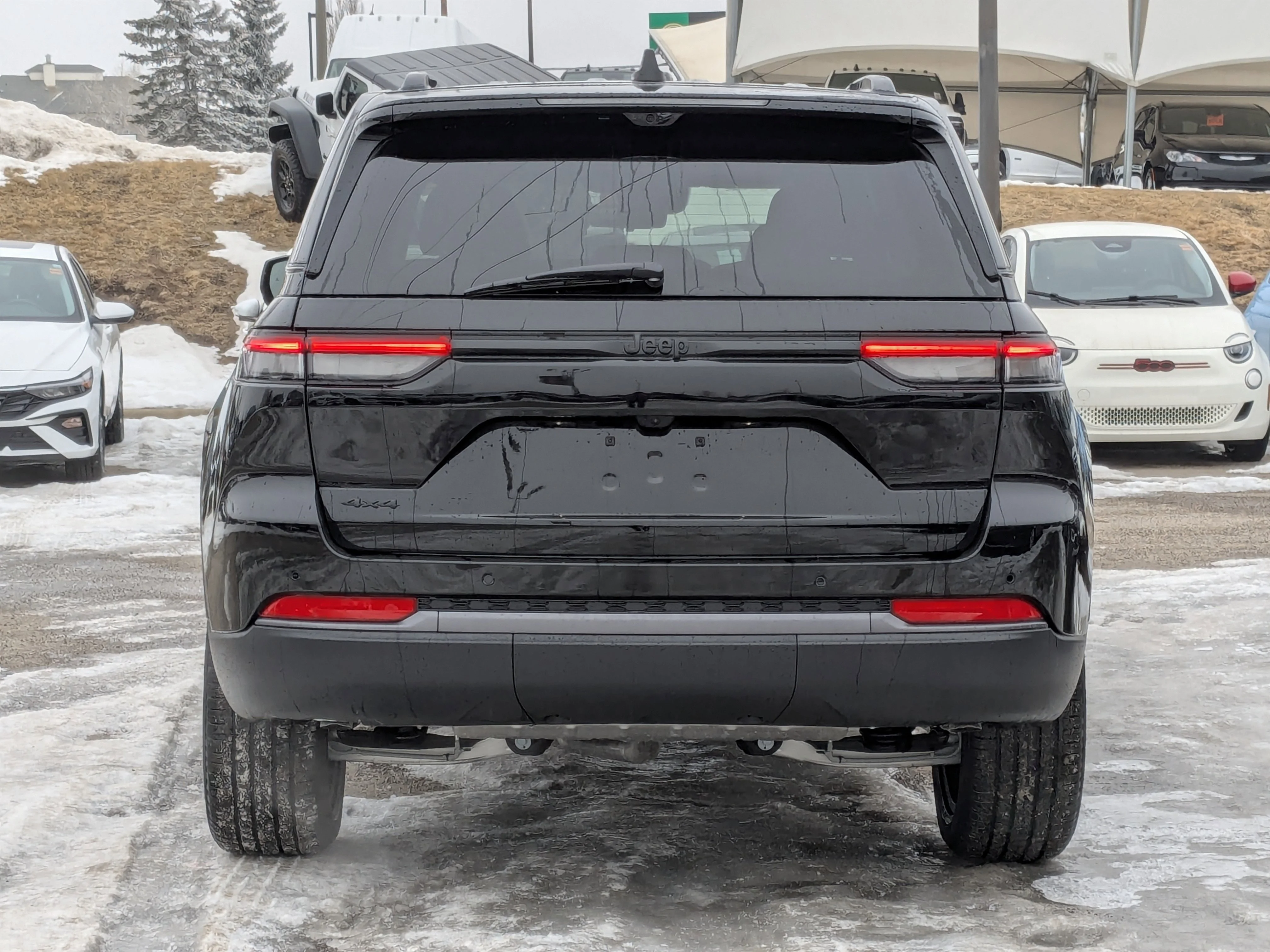 New 2026 Black Jeep Limited - - Panoramic Sunroof - Limited Altitude Pack - 20 Gloss Black Wheels - Luxury Tech II - image 7