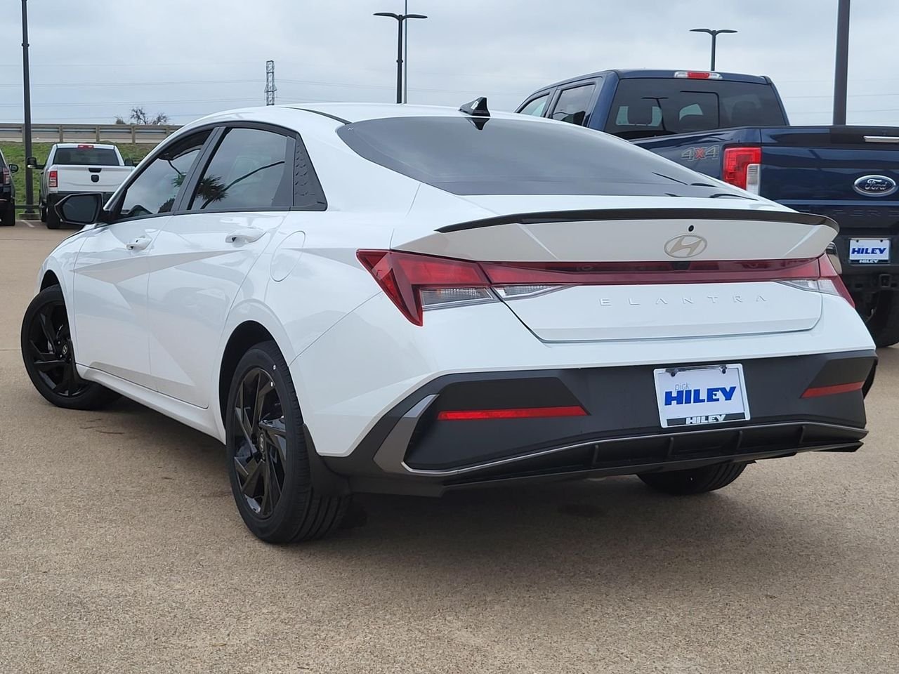 New 2026 Serenity White Hyundai SEL Sport image 3