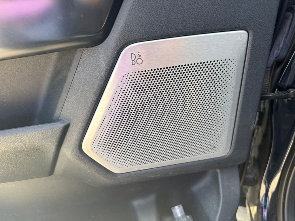 Used 2022 Blue Metallic Ford Platinum image 14