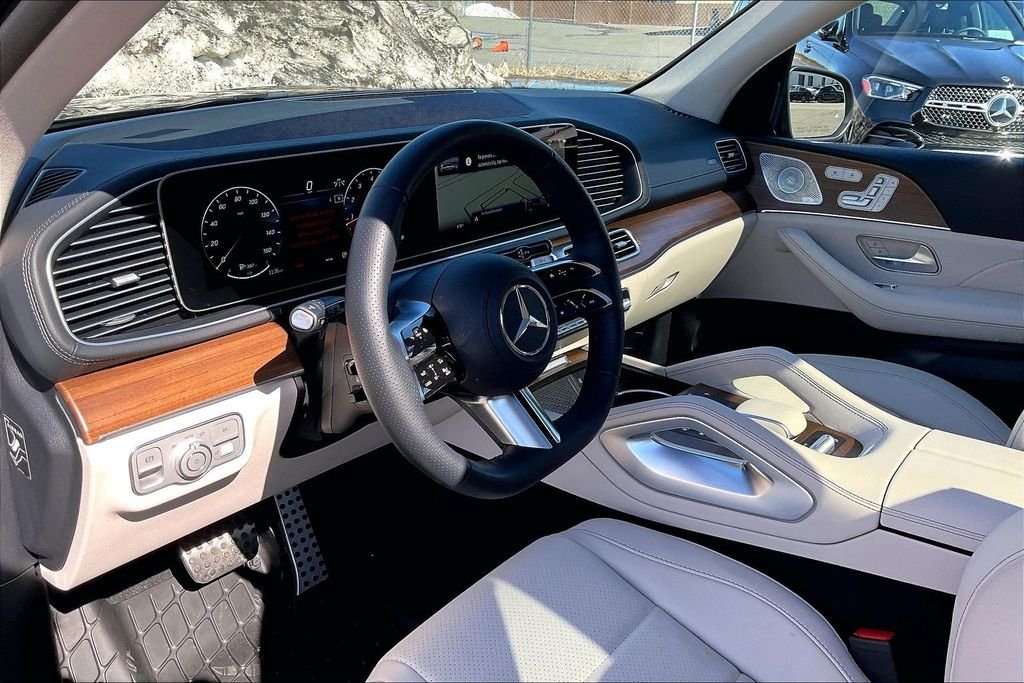 2026 Mercedes-Benz GLS Base - Photo 11