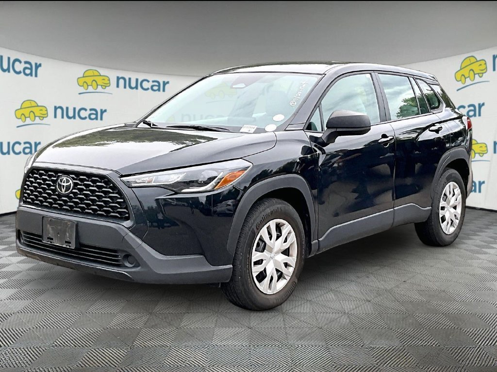 Used 2023 Black Toyota L image 3