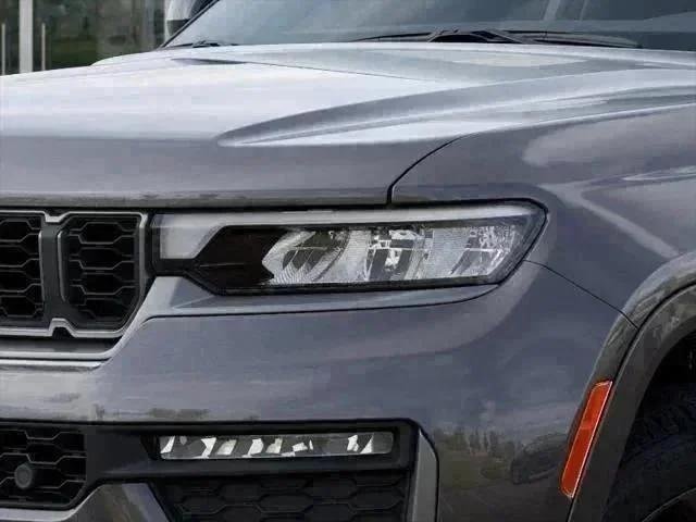 New 2026 Baltic Gray Metallic Clear-Coat Exterior Paint Jeep Limited image 36