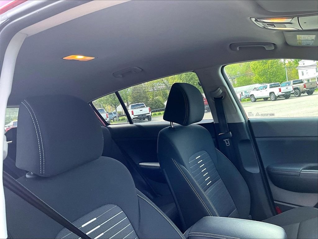 Used 2020 Red Kia LX image 22
