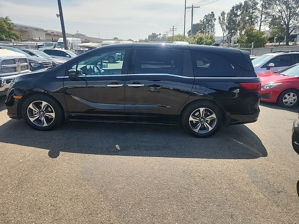 Used 2018 Black Honda Touring image 9