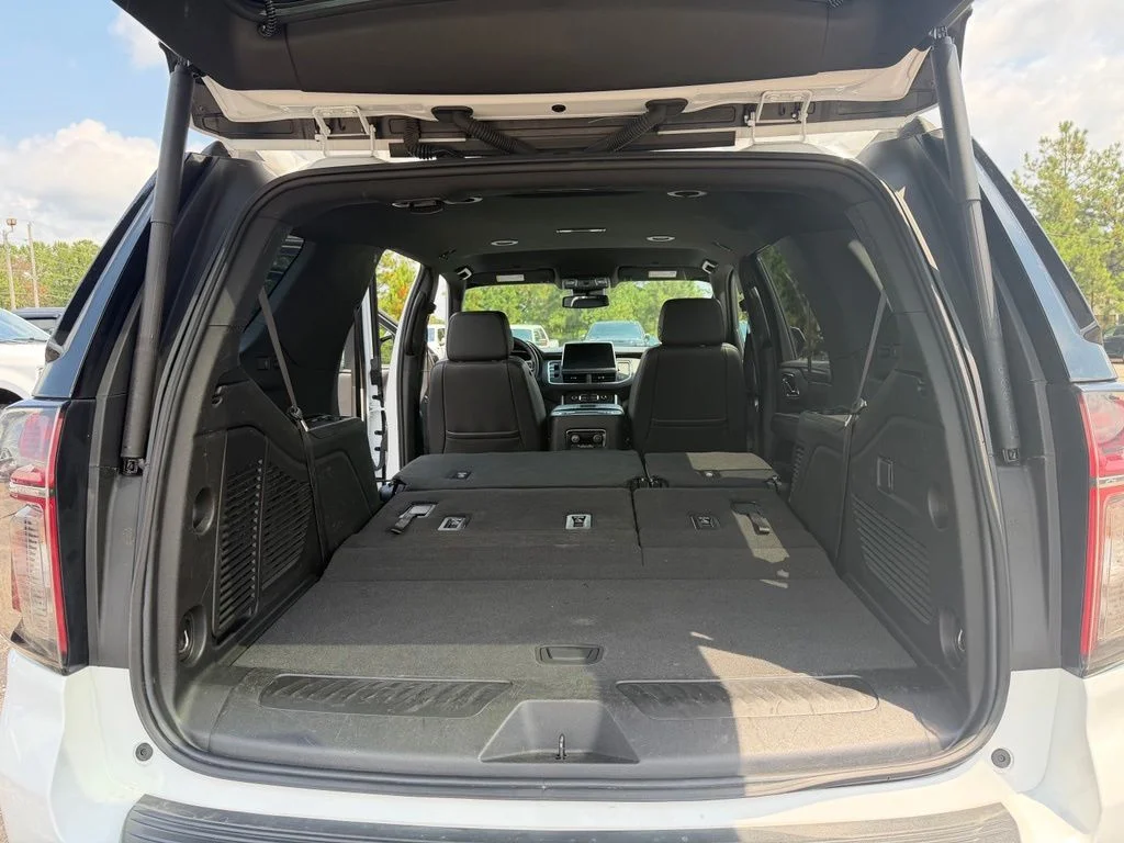 Used 2024 Summit White Chevrolet LT image 18