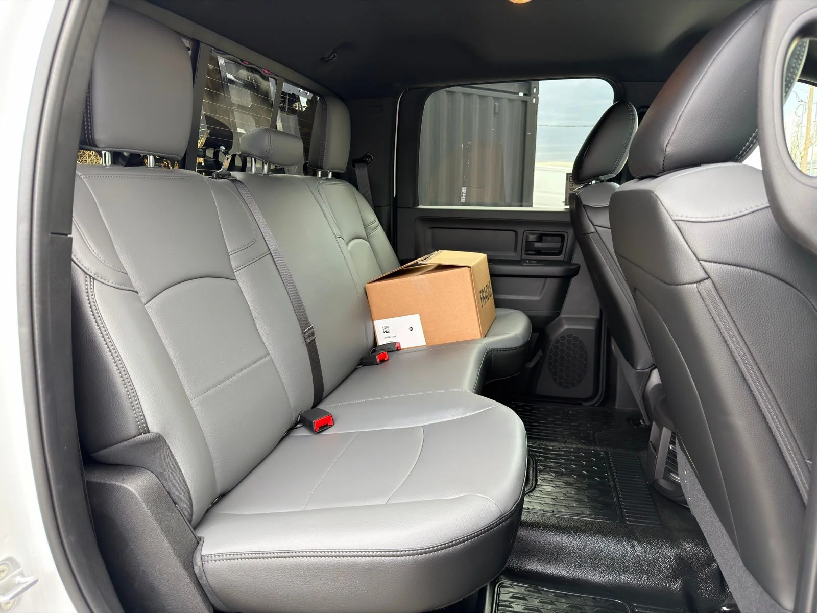 New 2026 Bright White Clearcoat RAM Tradesman image 33