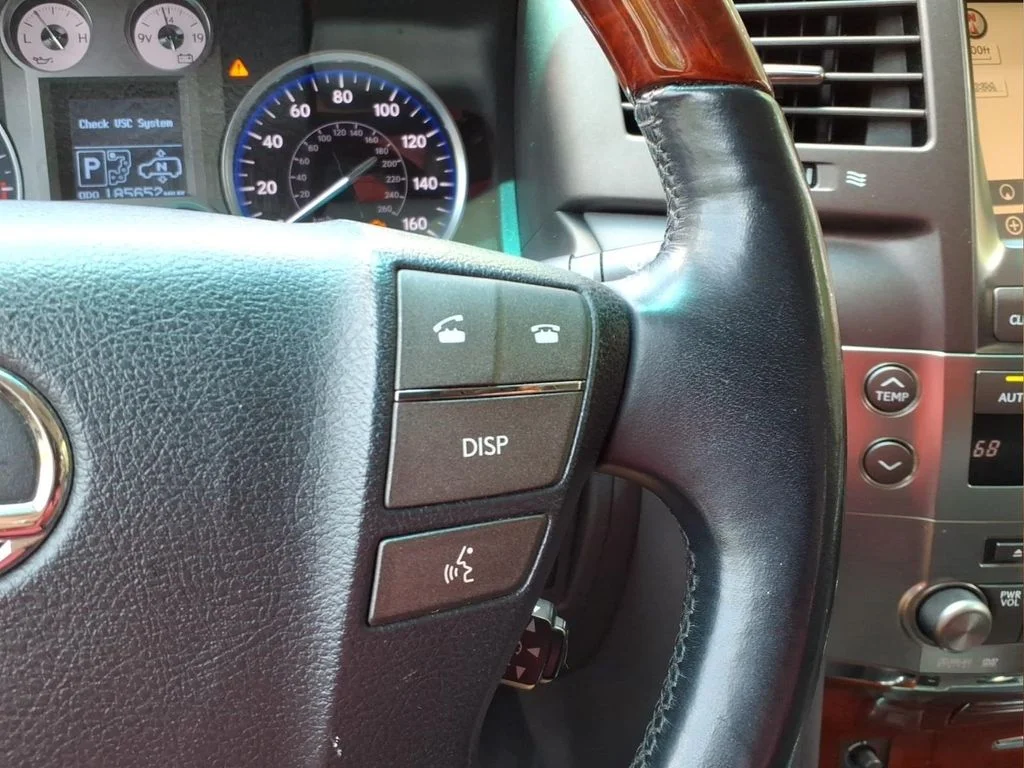 Used 2008  Lexus 570 image 14