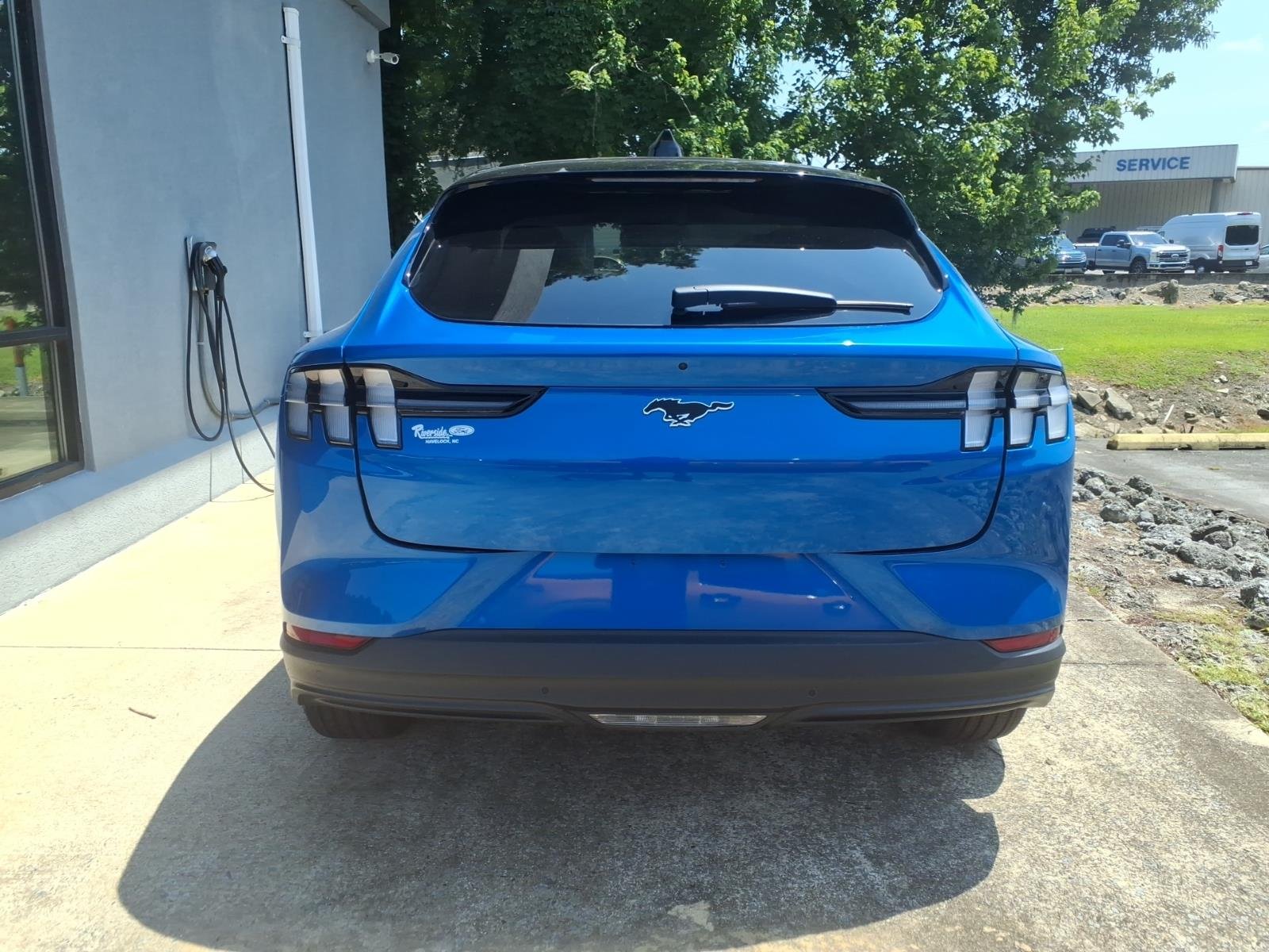 New 2026 Velocity Blue Metallic Ford Premium image 2