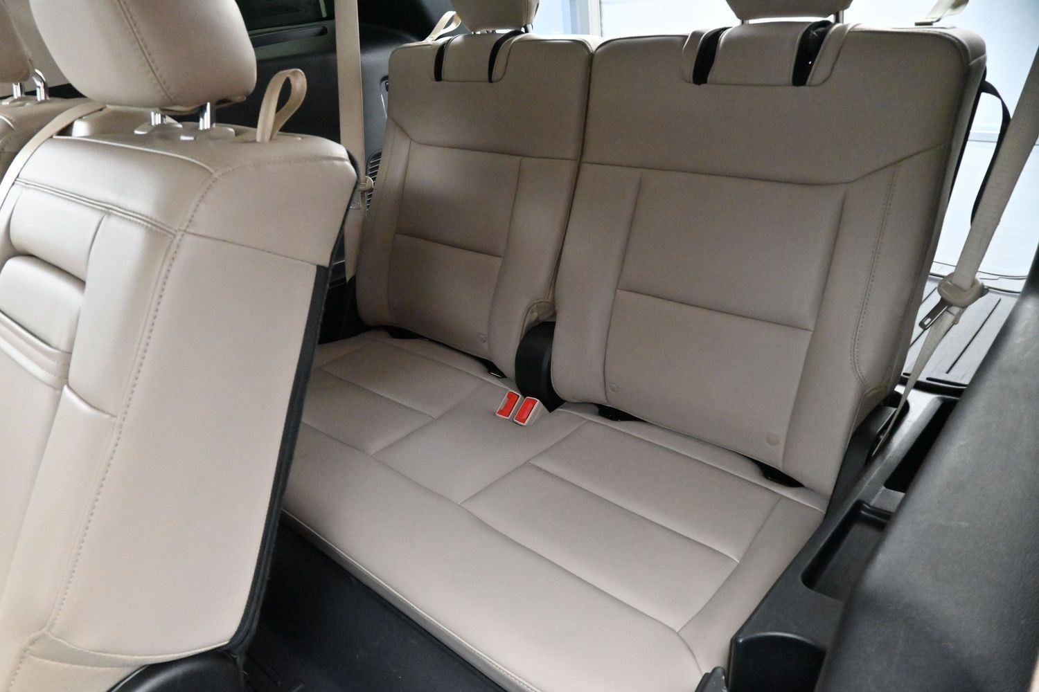 Used 2023 Oxford White Ford XLT image 30
