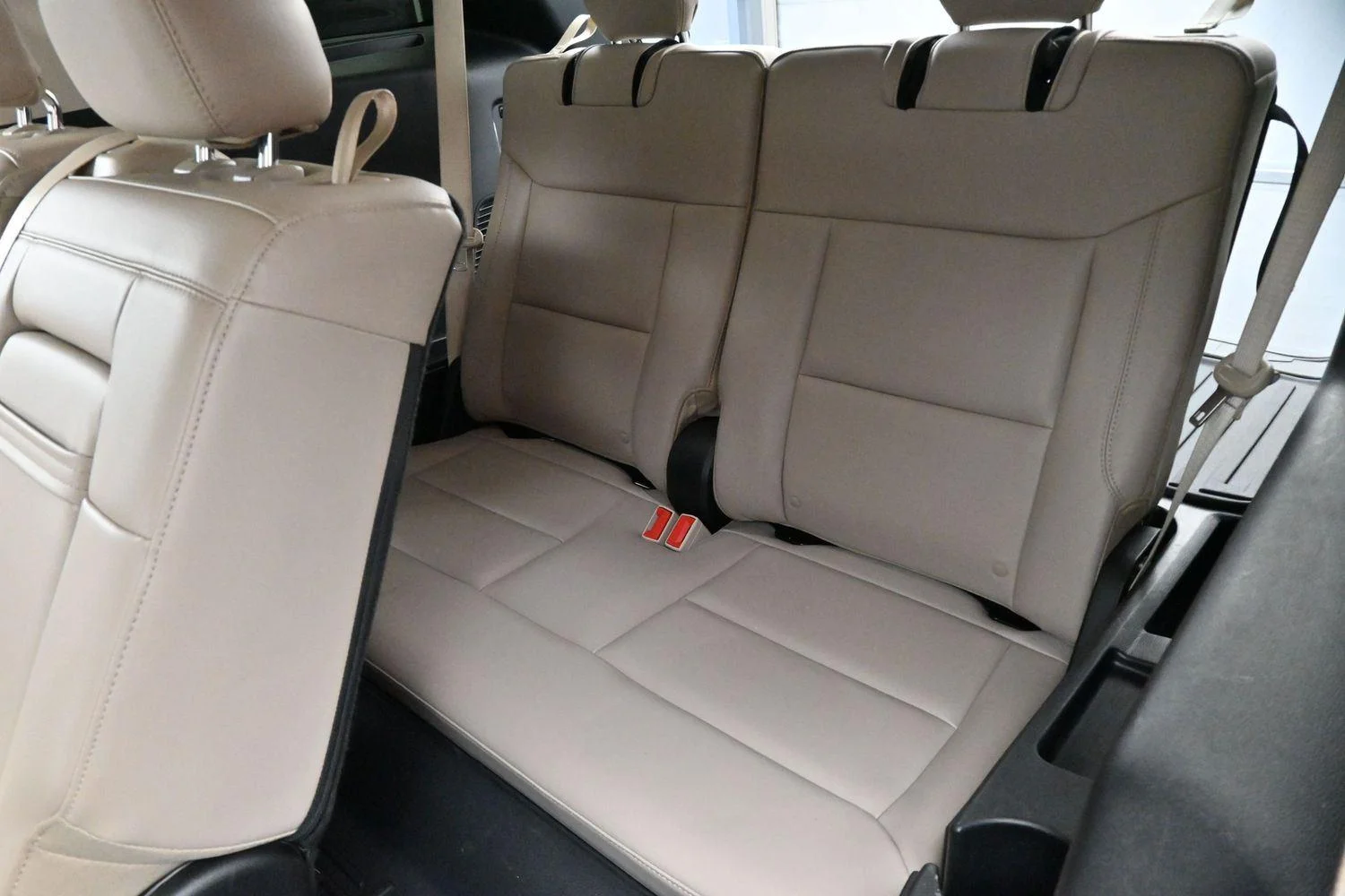 Used 2023 Oxford White Ford XLT image 30