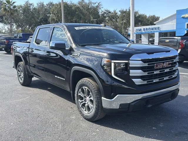 New 2026 Onyx Black GMC SLE image 2