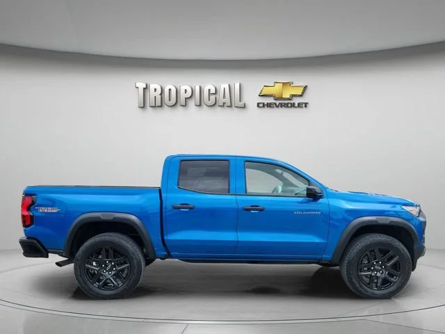 Used 2024 Glacier Blue Metallic Chevrolet Trail Boss image 6